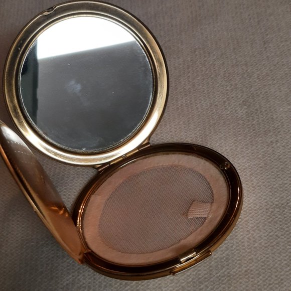 Stratton compact - Picture 3 of 4